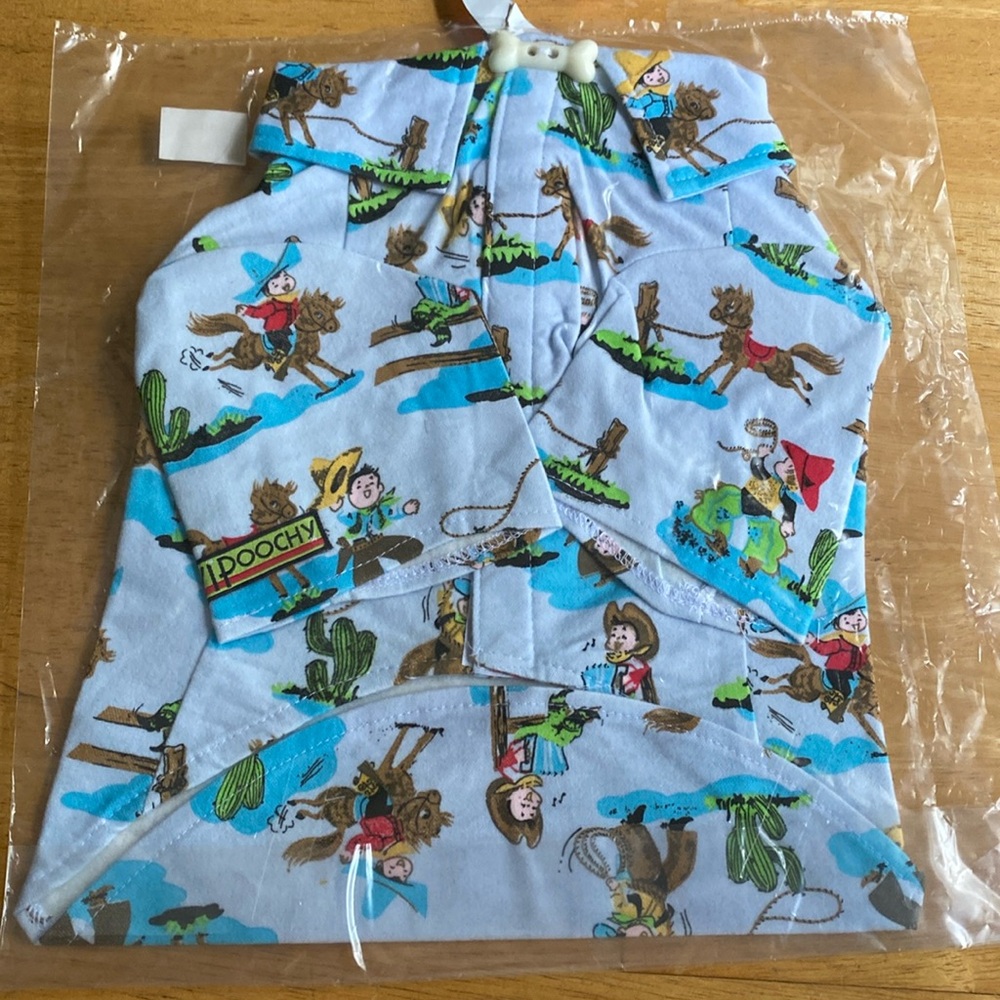 ! Vipoochy Pet Pooch boutique dog fabric suit size M new - Picture 2 of 11